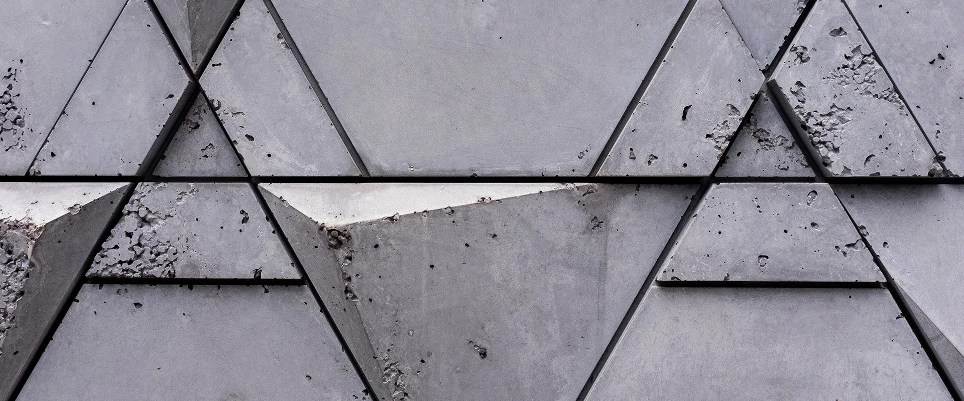 কীভাবে জোরালো করছে কেন কেন্দ্রবিন্দুতে ছড়িয়ে দেয়?